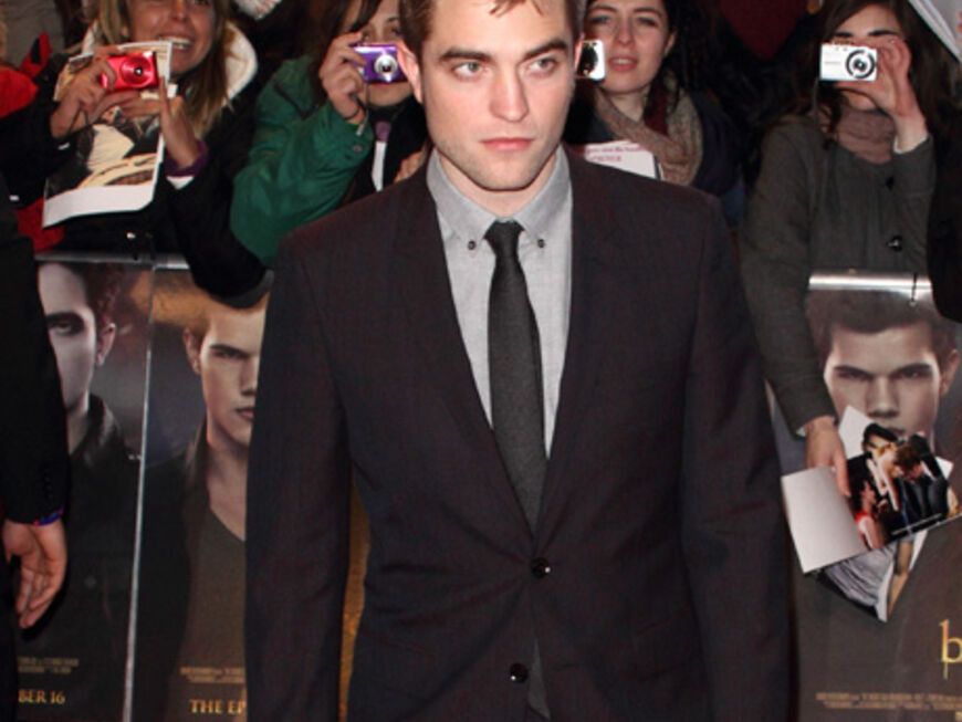 Kreischalarm am Roten Teppich: Spätestens wenn Hauptdarsteller und Mädchenschwarm Robert Pattinson auftritt, sind die Mädels außer Rand und Band