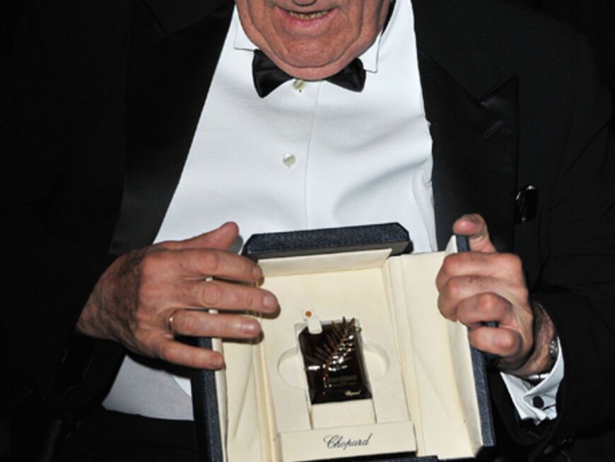 Mit einer besonderen Ehrung starteten die diesjährigen Filmfestspiele in Cannes: Der italienische Regisseur Bernardo Bertolucci wurde mit einer Ehrenpalme gewürdigt