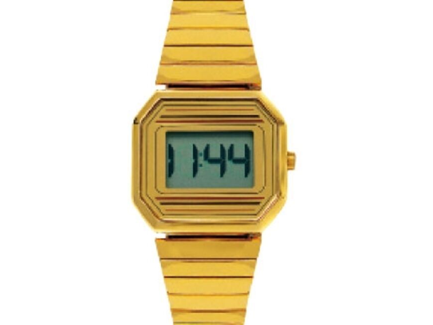 Das große 80er-Revival bringt uns 
auch die Digitaluhren zurück: Uhr 
mit elastischem Gliederarmband von Asos, ca. 20 Euro  
