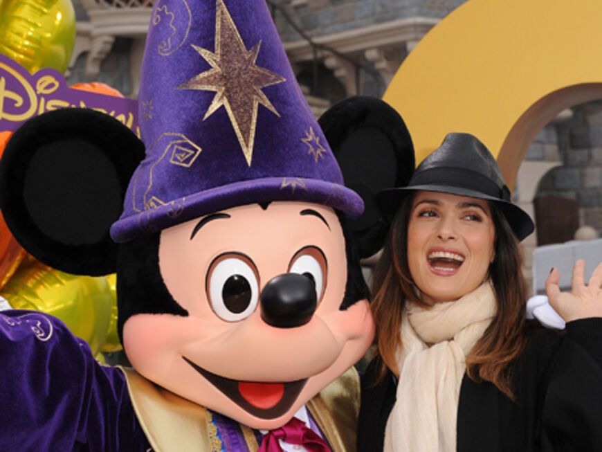 Salma Hayek und Mickey Maus bei den Feierlichkeiten zum 20. Geburtstag von Disneyland Paris