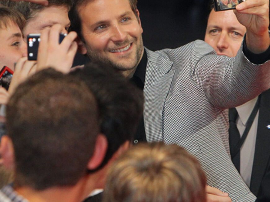 Cool: Hollywood-Beau Bradley Cooper nimmt sich für seine deutschen Fans viel Zeit