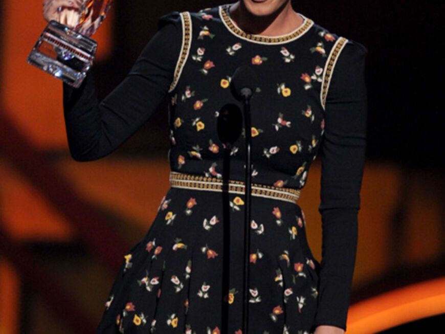 Popsternchen Katy Perry wurde zur beliebtesten Künstlerin. Außerdem durfte sie sich über den Sieg in den Kategorien 'Bester Popkünstler', 'Bestes Musikvideo' (für 'Part of Me') und 'Beste Musik-Fangemeinde' freuen