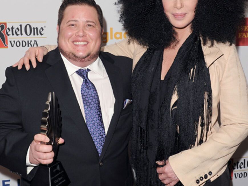 Am Samstagabend wurden im Westin Bonaventure Hotel in Los Angelese die jährlichen GLAAD Medien Awards vergeben. Seit langem mal wieder vereint: Chaz Bono mit seiner Mutter, Sängerin Cher