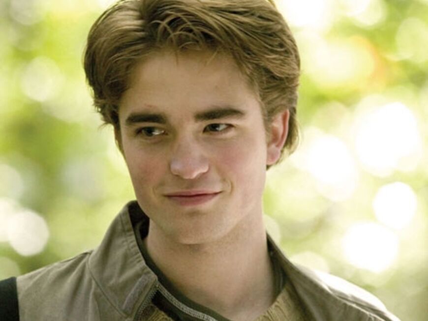 Als Nebendarsteller tauchte Robert Pattinson schonmal bei "Harry Potter" auf. Dort spielte er den Vertrauensschüler "Cedric Diggory", der in "Harry Potter und der Feuerkelch" stirbt
