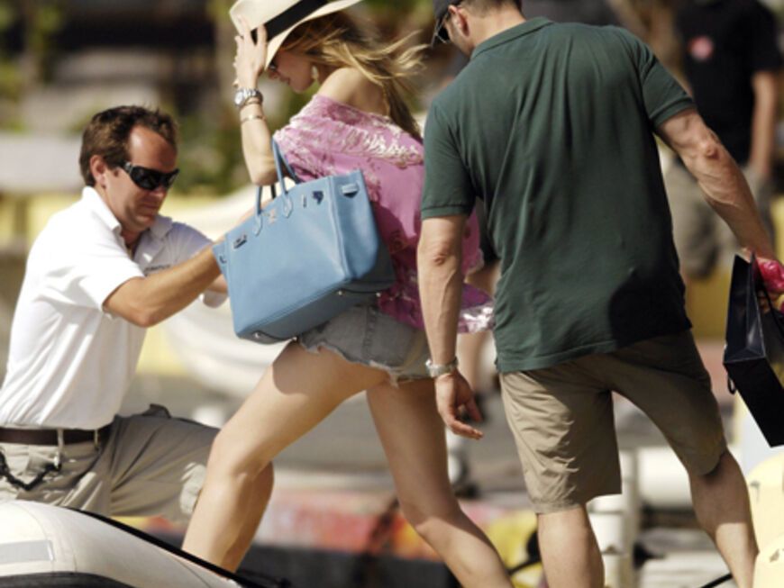 Schauspieler Jason Statham genießt die freien Tage gemeinsam mit seiner Freundin, Topmodel Rosie Huntington-Whiteley in der Sonne von St. Barth
