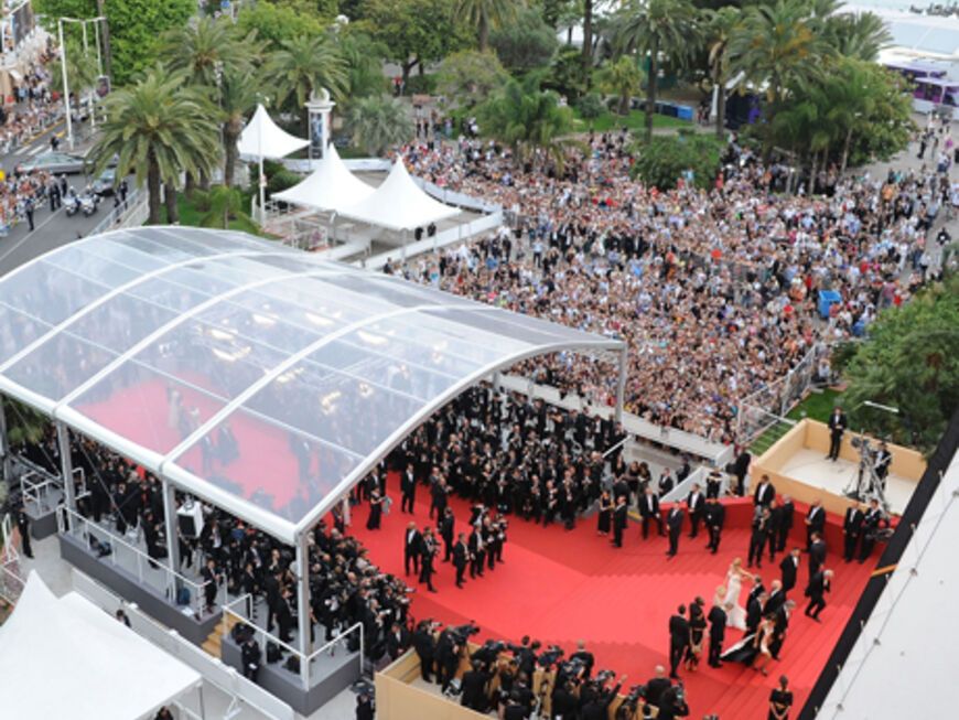 In Cannes wird zum 64. Mal der Rote Teppich ausgerollt. Die Filmfestspiele starteten am Mittwoch, 11.5., mit einem riesigem  Star-Aufgebot.  OK! hat die besten Bilder von dem derzeit heißesten  Promi-Hotspot an der  CÃ´te d'Azur
