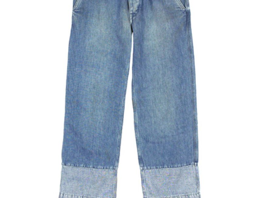 13. Juli 2012: Wir sichern uns die weit ausgestellte 7/8-Jeans mit hellem Kontrastsaum von MiH jetzt im Sale, weil sie einfach extrem lässig ist! Über mih-jeans.com, ca. 165 Euro