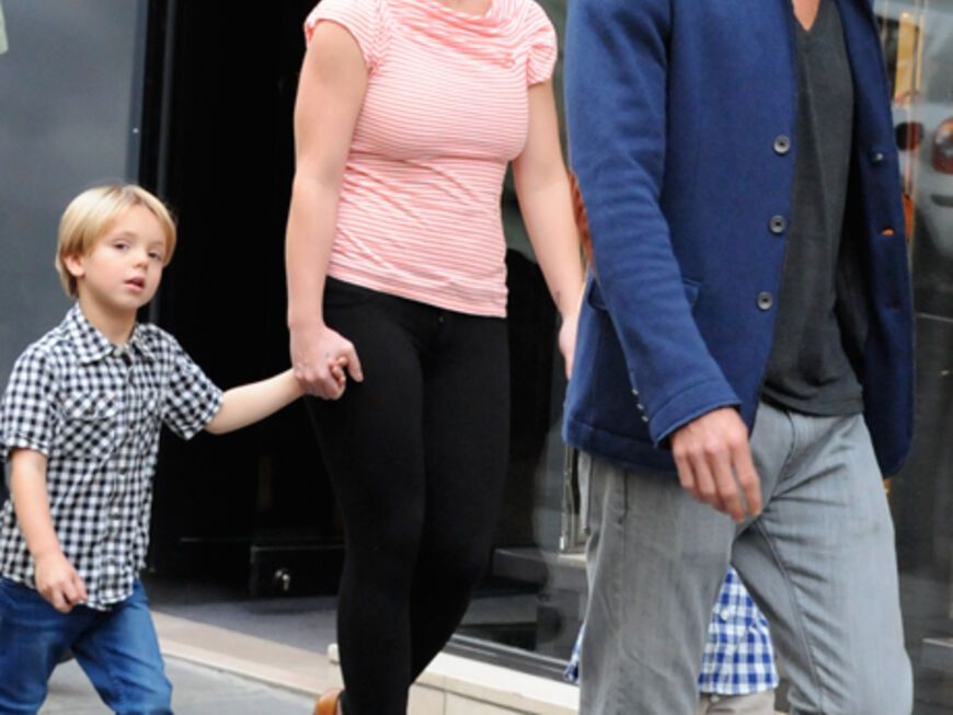 Moderne Patchwork-Family: Während ihrer "Femme Fatale"-Welttour nahm Britney ihre beiden Söhne Sean Preston und Jayden James, sowie ihren Lebenspartner Jason Trawick mit