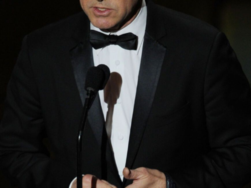 "Good evening, I am George Clooney"﻿, scherzte Hollywood-Star Kevin Spacey. Anschließend ehrt er den Besten Song