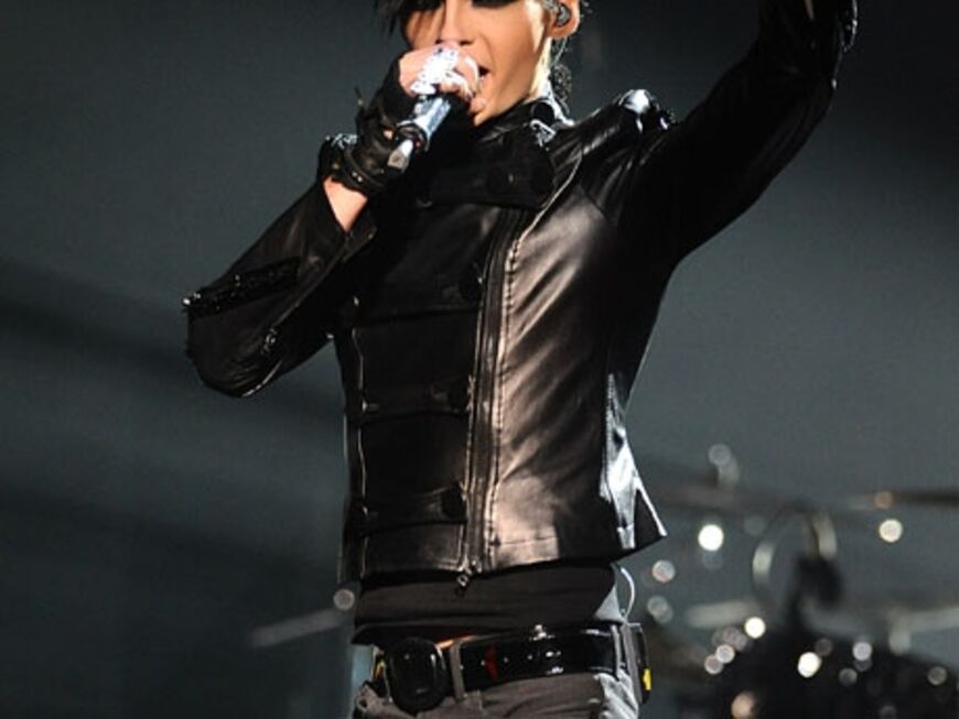 "Tokio Hotel" geben auf der Bühne Gas. Ihr Auftritt sorgte durch zahlreiche Spezialeffekte für Aufsehen ...