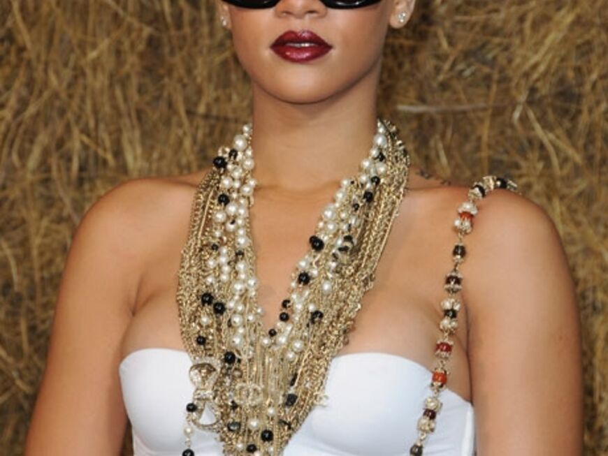 Sängerin Rihanna war auch bei Chanel zu Gast