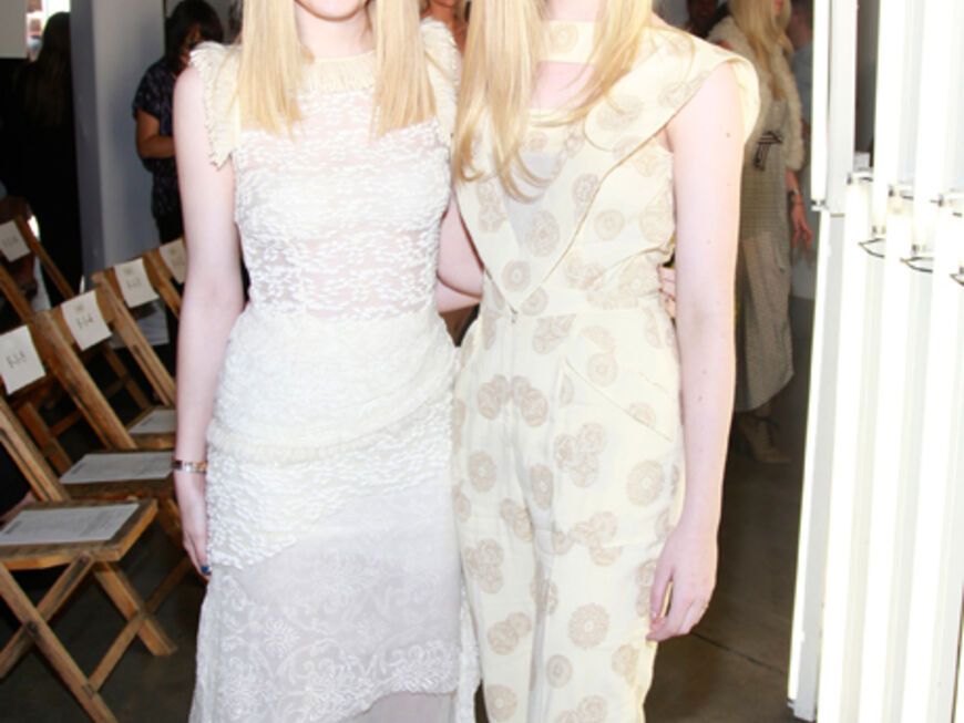 Dass sie Schwestern sind, sieht man sofort: Dakota und Elle Fanning
