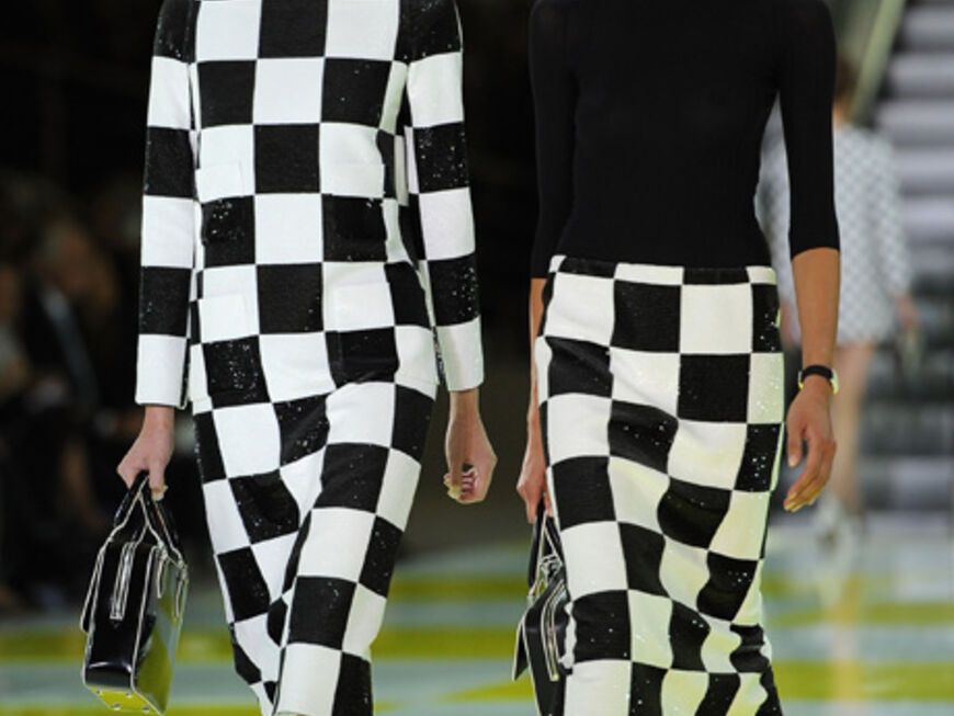 Trend hoch zwei! Bei der Louis Vuitton Show liefen die Models pärchenweise über den Laufsteg.´ 