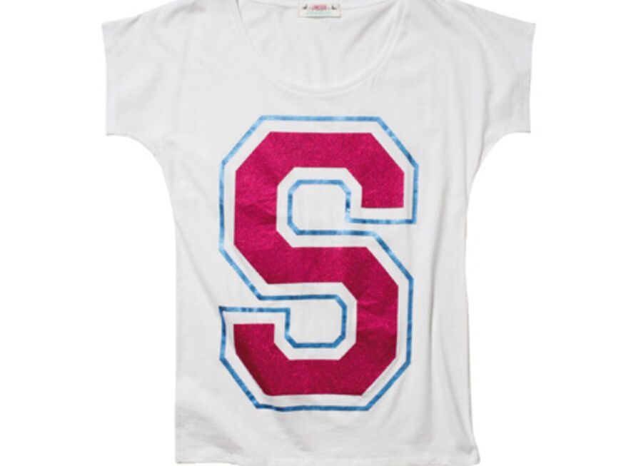 15. Oktober 2012: Gebt mir ein "S"! Aber gerne doch. Mit dem coolen Shirt von C&A verwandeln wir uns in Super-Fashionistas, ca. 12 Euro