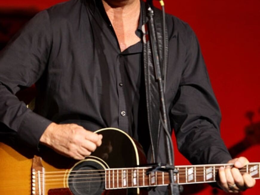Superstar Kevin Coster spielte in Berlin mit seiner Band "Modern West"