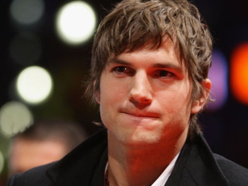 Er schaffte es schnell in die Top 10 der beliebtesten Twitter-Promis: Ashton Kutcher 