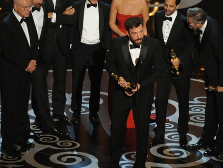 "Argo" räumt ab und gewinnt als "Bester Film". Im Schnelldurchlauf bedankt sich Ben Affleck bei allen