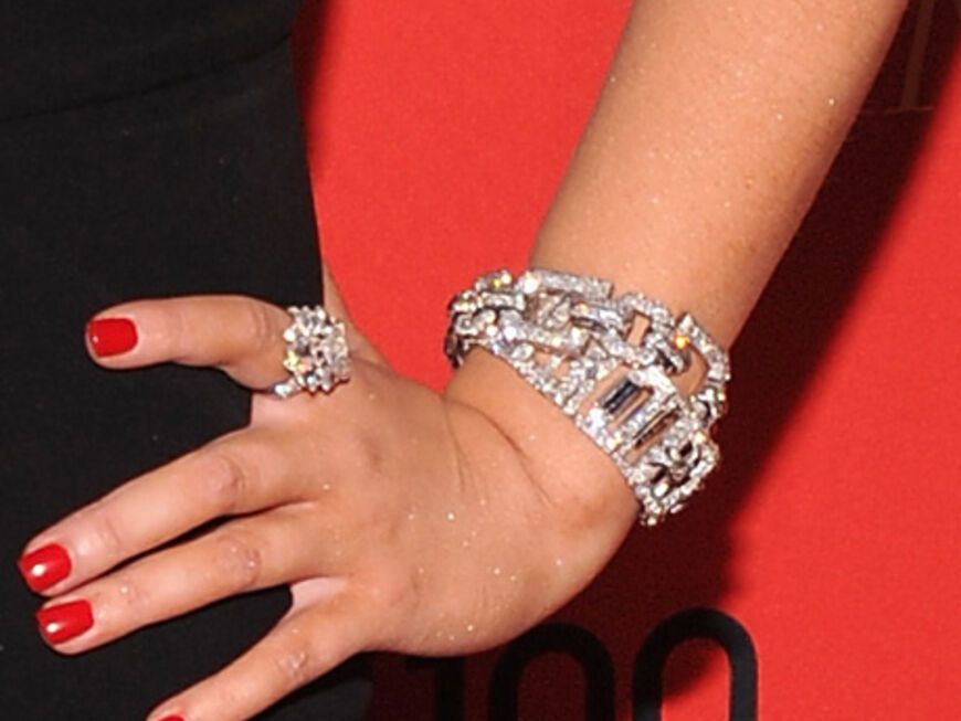 Viel Bling Bling: Christina Aguilera setzte bei ihrem Gala-Outfit auf opulenten Diamantenschmuck