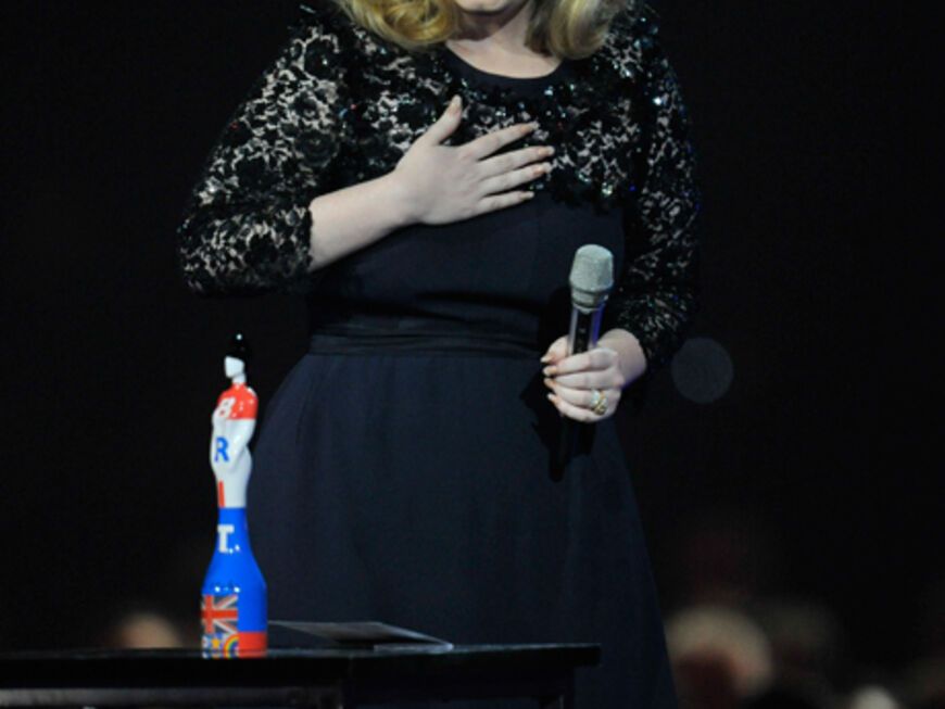 Adele triumphiert! Bei den Brits konnte sie zwei der wichtigsten Preise für sich gewinnen: Beste britische Sängerin und ihr Album "21" wurde zum Album des Jahres