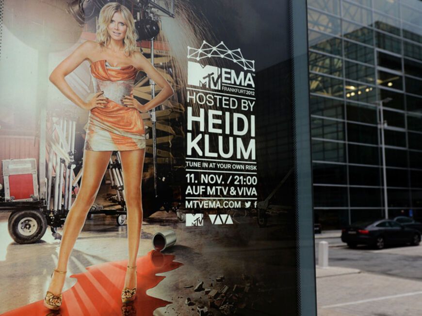 Am Sonntag, den 11. November 2012 war es wieder soweit: Die MTV Europe Music Awards (EMA's) wurden verliehen. Gastgeberin in der Frankfurter Festhalle war Heidi Klum, die die Crème de la Crème der internationalen Musikszene empfing