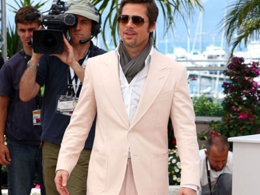 Paparazzi-Alarm - Brad Pitt stellt seinen neuen Film vor, der diesen Sommer in die deutschen Kinos kommt