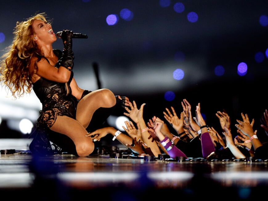 Keine Berührungsängste: bei ihrem Song "Halo" kniete sich Beyoncé runter zu ihren Fans