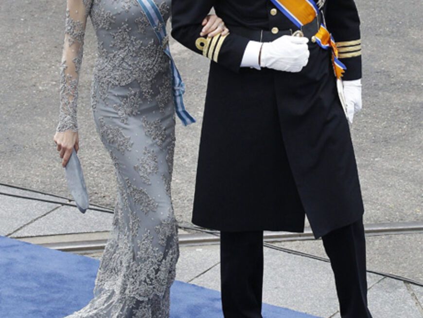 Sehr schlank erschien Prinzessin Letizia mit ihrem Mann Kronprinz Felipe von Spanien