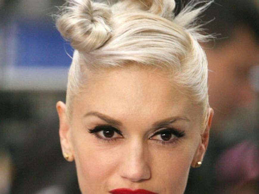 Happy Birthday Gwen Stefanie! Am 3.Oktober feierte die "No Doubt"-Frontfrau ihren 40.ten Geburtstag. Für OK! Grund genug, um der Stil-Ikone eine Fotogallerie zu widmen und einige ihrer ausgefallenen Outfits zu präsentieren  