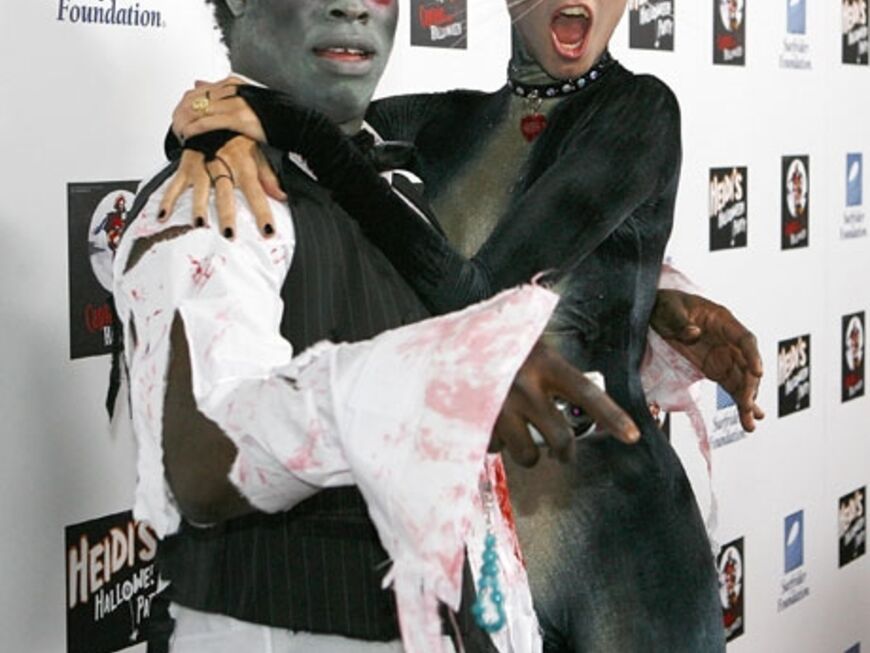 Heidi Klum mit James Samuel als Zombie verkleidet. Er ist der Bruder von Ehemann Seal