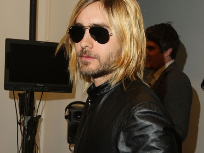 Blondes have more Fun: Jared Leto erschien zur Calvin Klein-Menshow mit neuer Haarfarbe