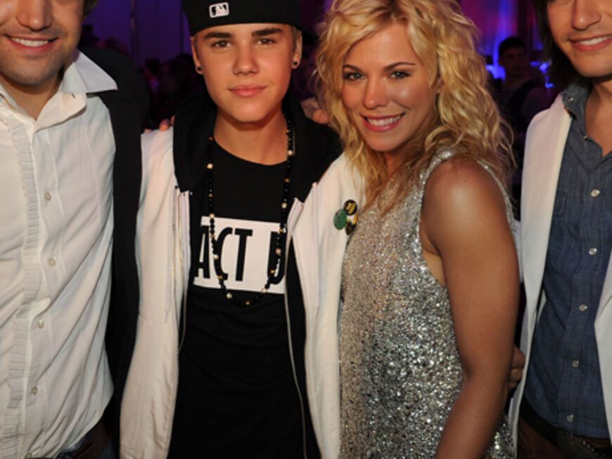 Zu den "CMT Music Awards" in die Bridgestone Arena in Nashville, Tennesse kamen am Mittwoch (8. Juni) die Stars der Country-Szene. Und mittendrin war auch Justin Bieber