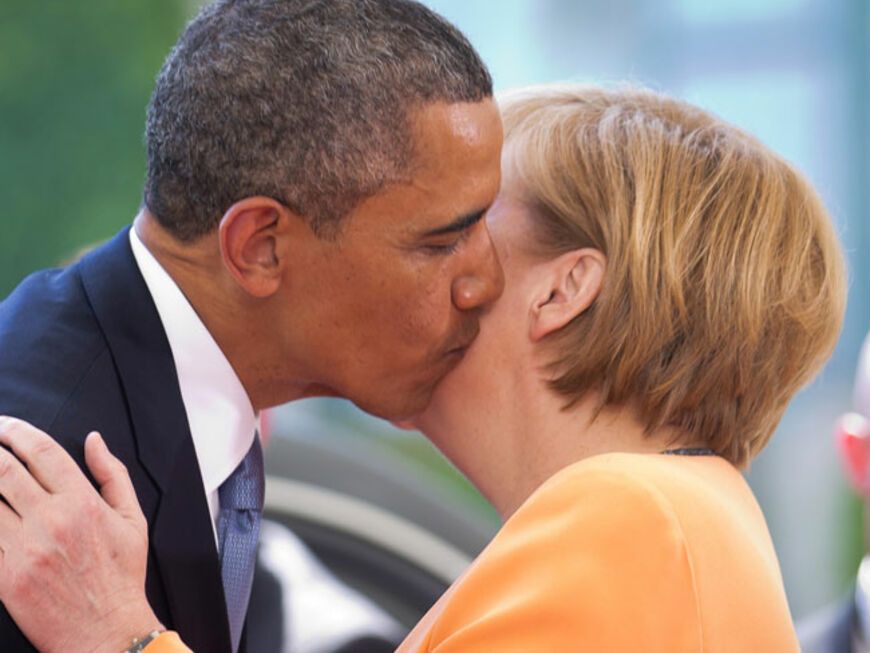 Ein Küsschen zur Begrüßung für unsere Kanzlerin Angela Merkel