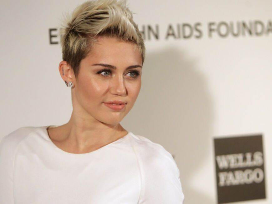 Miley Cyrus ist momentan ganz oben auf der Karriereleiter - und auf der "Maxim" Hottest List. Sie wurde Platz 1!