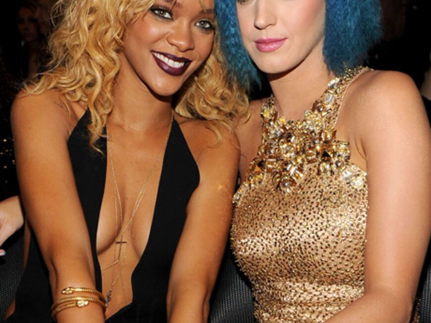 Beste Freundinnen: Rihanna und Katy Perry sahen sich gemeinsam die Show an ...
