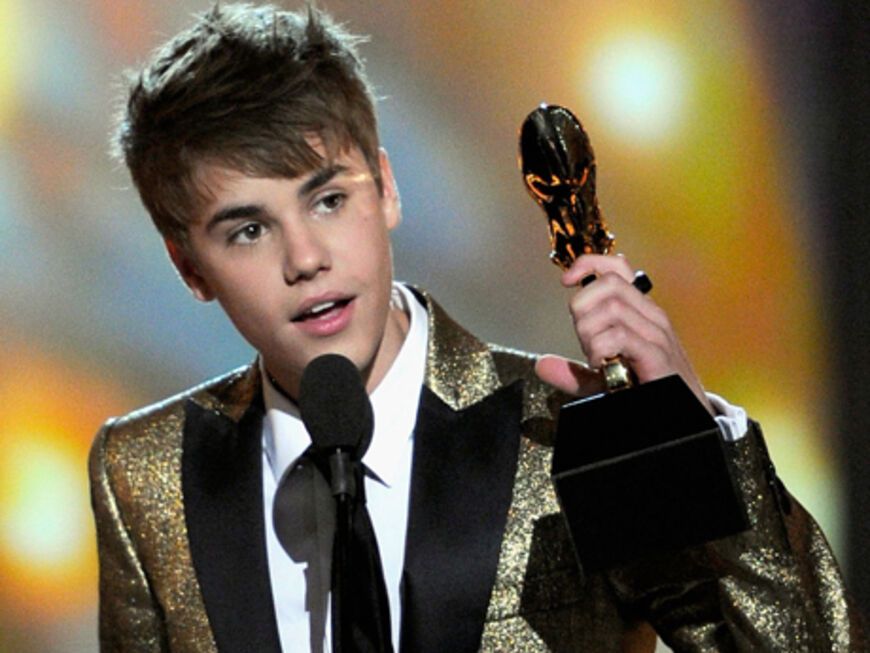 Justin Bieber heimste gleiche sechs Awards ein: Bester Newcomer, bester Online-Künstler, bester Streaming-Künstler, bester Künstler in den digitalen Medien und bestes Album