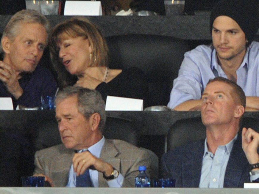 Sogar Ex-Präsident George W. Bush ließ sich den Super Bowl nicht entgehen