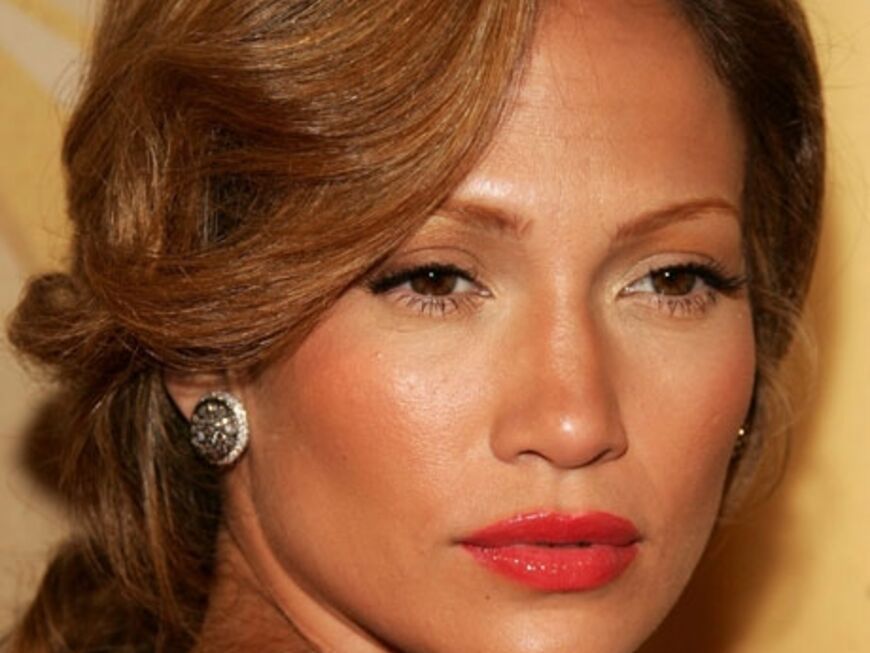 Jennifer Lopez gibt sich gern divenhaft. Ein roter Mund rundet ihren Glamour-Look ab