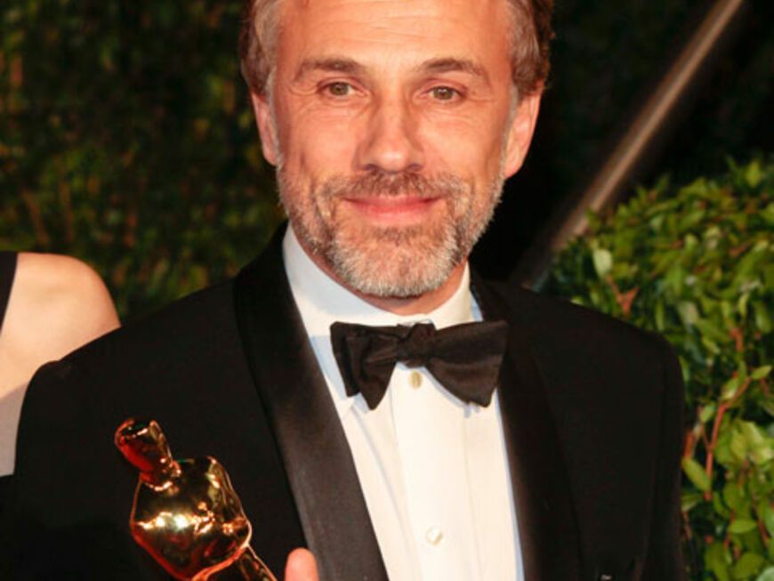 Stolz wie Oscar: Christoph Waltz gewann die begehrte Trophäe als „Bester Nebendarsteller“ für seine Rolle in Tarantinos „Inglourious Basterds“