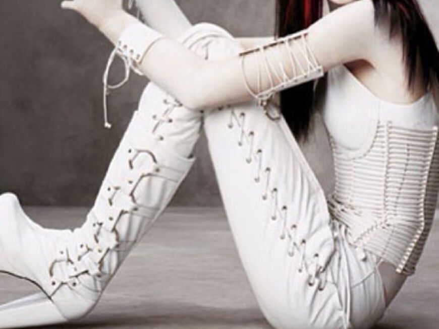 Gruselig! Topmodel Karolina Kurkova im fiesen Marilyn-Manson-Kostüm