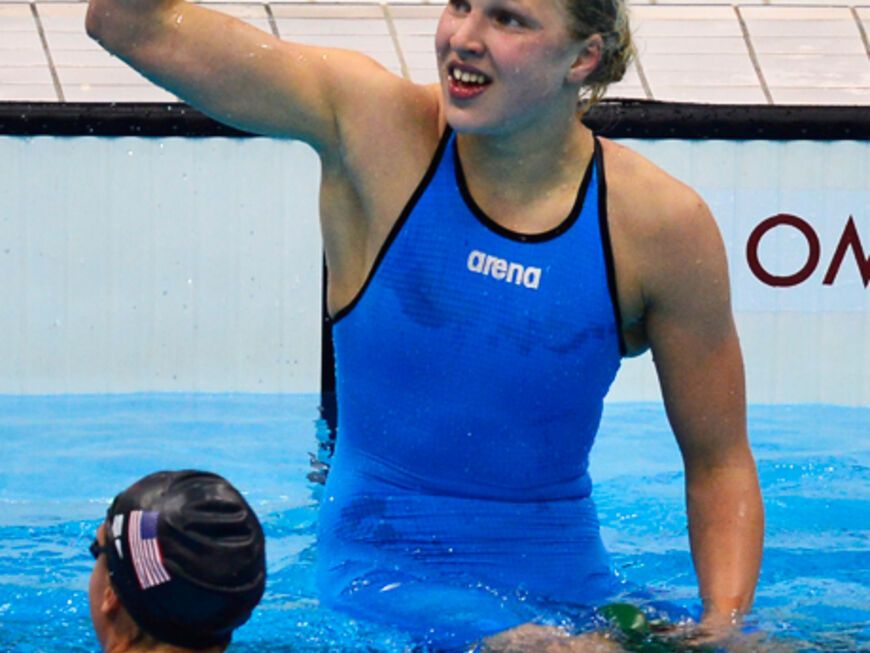 Schwimmerin Ruta Meilutyte aus Litauen siegt über 100 m Brust