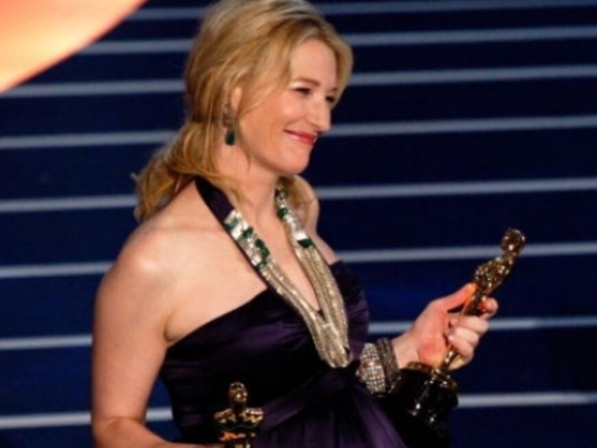 Cate Blanchett zeigte stolz ihren Babybauch und durfte den Oscar überreichen. Sie selber ging trotz zwei Nominierungen leer aus 