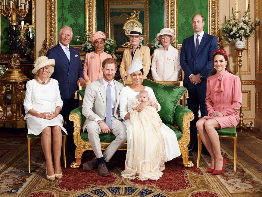Taufe von Archie: Familienbild mit Harry, William, Meghan, Kate, Charles, Camilla, Meghans Mutter Doria Ragland