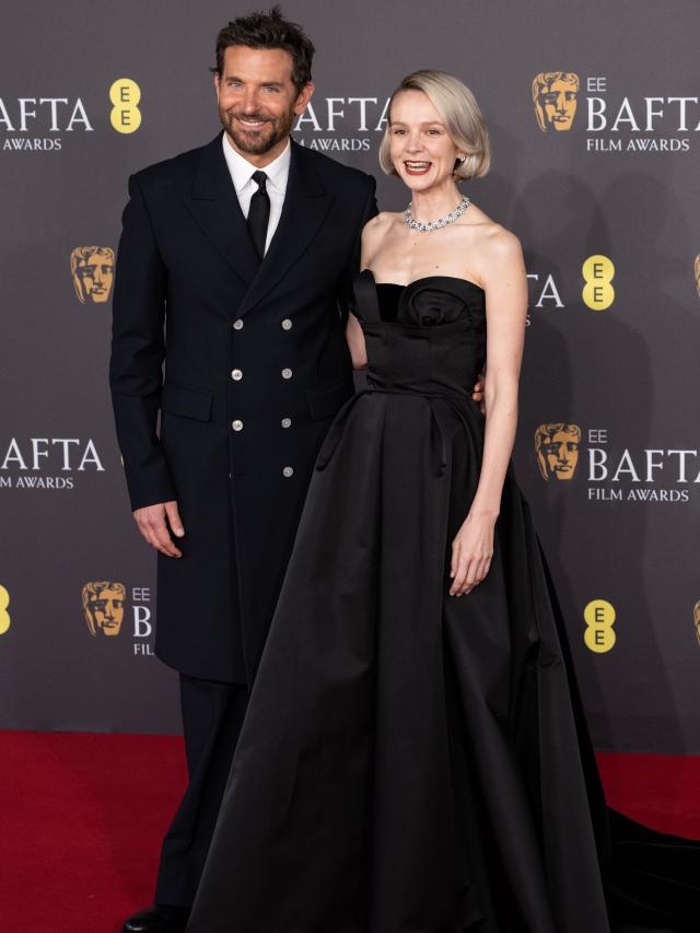 Bradley Cooper und Carey Mulligan bei den BAFTA Awards