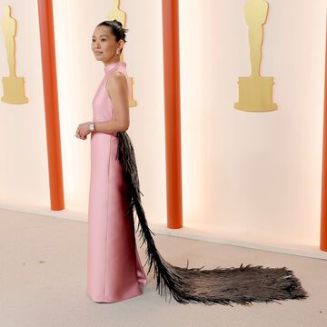 Hong Chau Oscars 2023 rosa Kleid