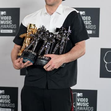 Bei den MTV VMAs wurde Justin zum Abräumer des Abends. Mit gerade einmal 32 Jahren wurde er unter anderem mit einem Preis für sein Lebenswerk geehrt