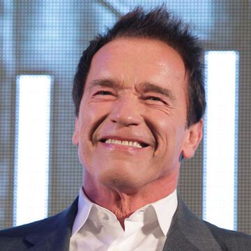 Arnie 'Governator' Schwarzenegger's Affäre mit der Haushälterin flog 2011 auf - das Enthüllungsbuch danach schrieb "er sei schlimmer als Tiger Woods"