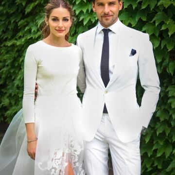 Olivia Palermo und Johannes Hübel auf ihrem offiziellen Hochzeitsfoto im Partnerlook