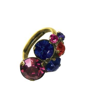 Ring mit dekorativen Steinen von Konplott, ca. 30 Euro