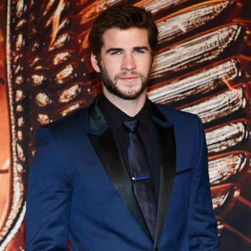 Frauenschwarm Liam Hemsworth war nicht zum Sprechen zu Mute. Offiziell hatte er Magen-Darm-Probleme...