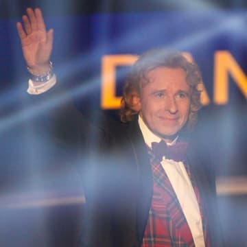 Es war ein sehr emotionaler Abschied: Thomas Gottschalk hatte am Samstag, 3.12., seinen letzten Moderationsjob bei "Wetten, dass ..?" in Friedrichshafen. Und die Quote zeigte: Deutschland wird ihren beliebten Showmaster vermissen!